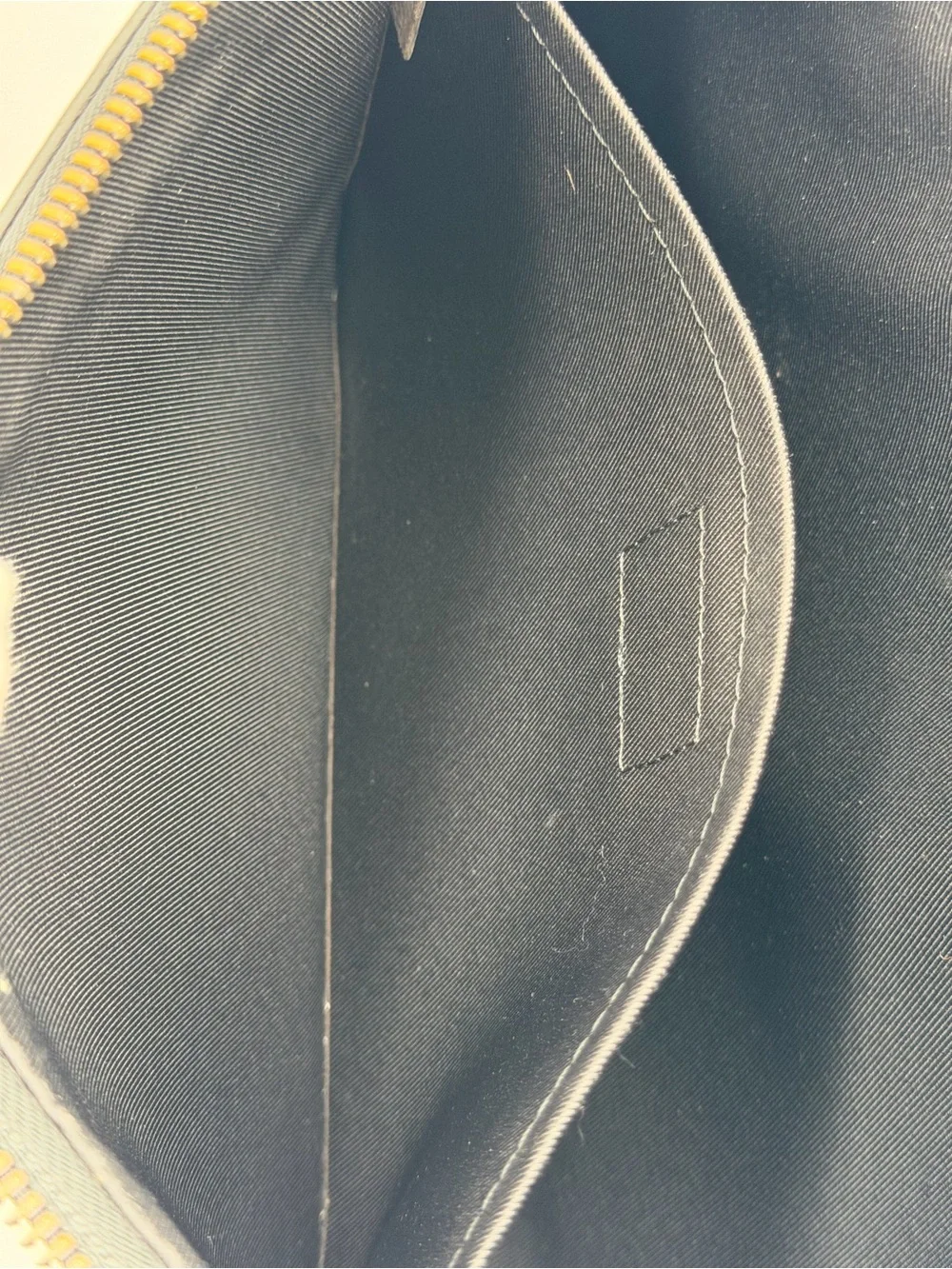 Louis Vuitton Monogram Eclipse Discovery Pochette w/Entrupy COA🖤🩶 - Picture 14 of 16
